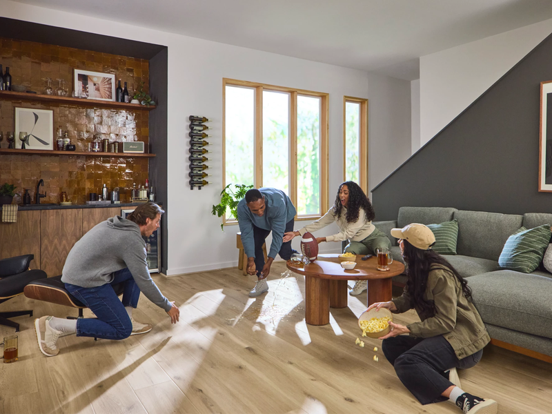 UV810_05028_Lifestyle3_0570